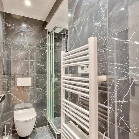 Urban Flat 104 - Opera Perfect Flat Apartment